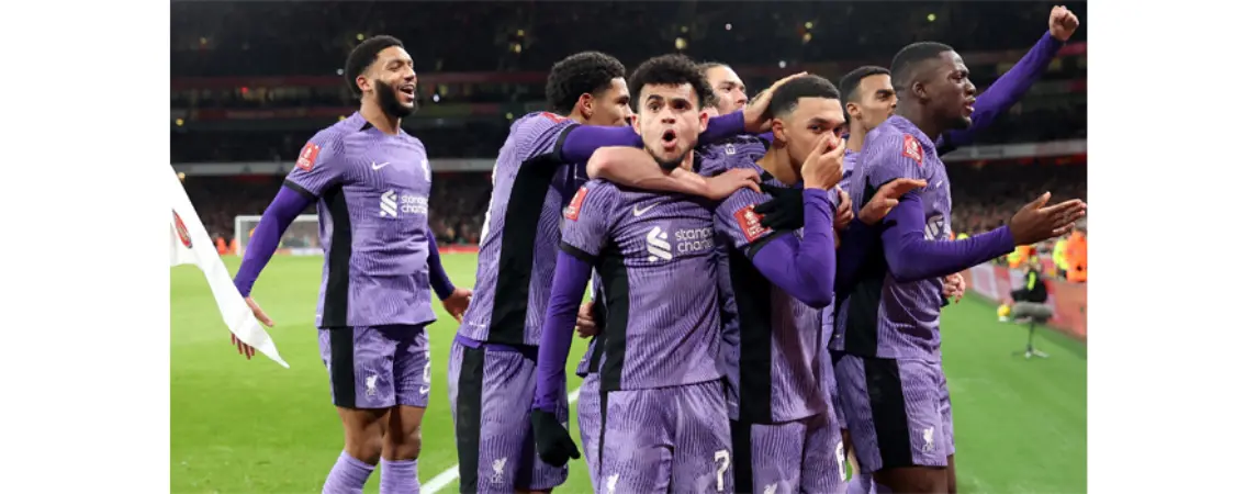 Liverpool, FA Cup'ta Arsenal'i devirdi