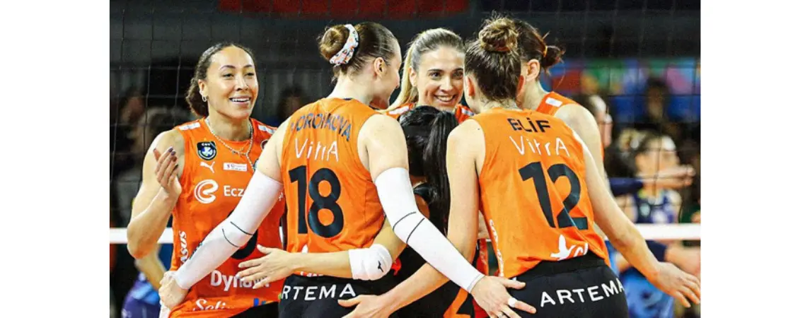 Eczacıbaşı Dynavit yarı finalde